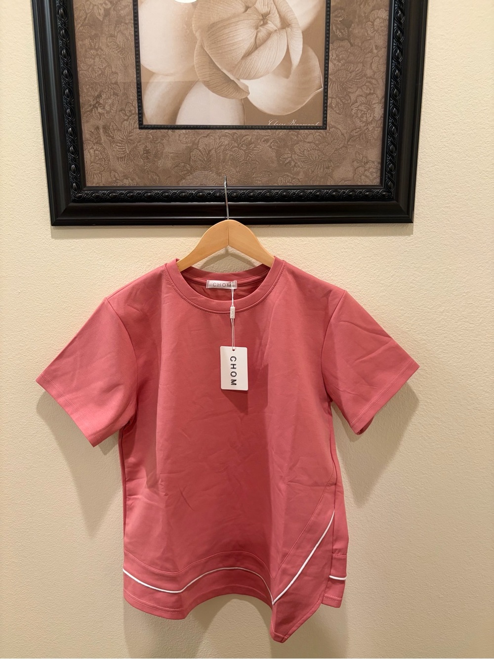 Chom one size Rose Pink Short-Sleeve Women’s Crewneck Top/ Blouse  NWT